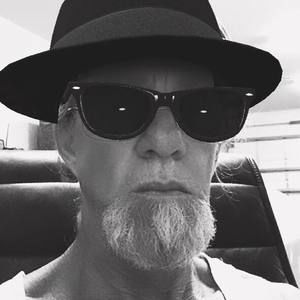 Meet your Posher, Bob